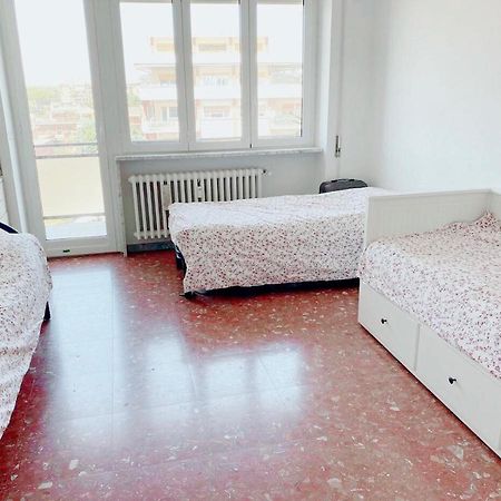 Female Dormitory For Only Female Bed & Breakfast โรม ภายนอก รูปภาพ