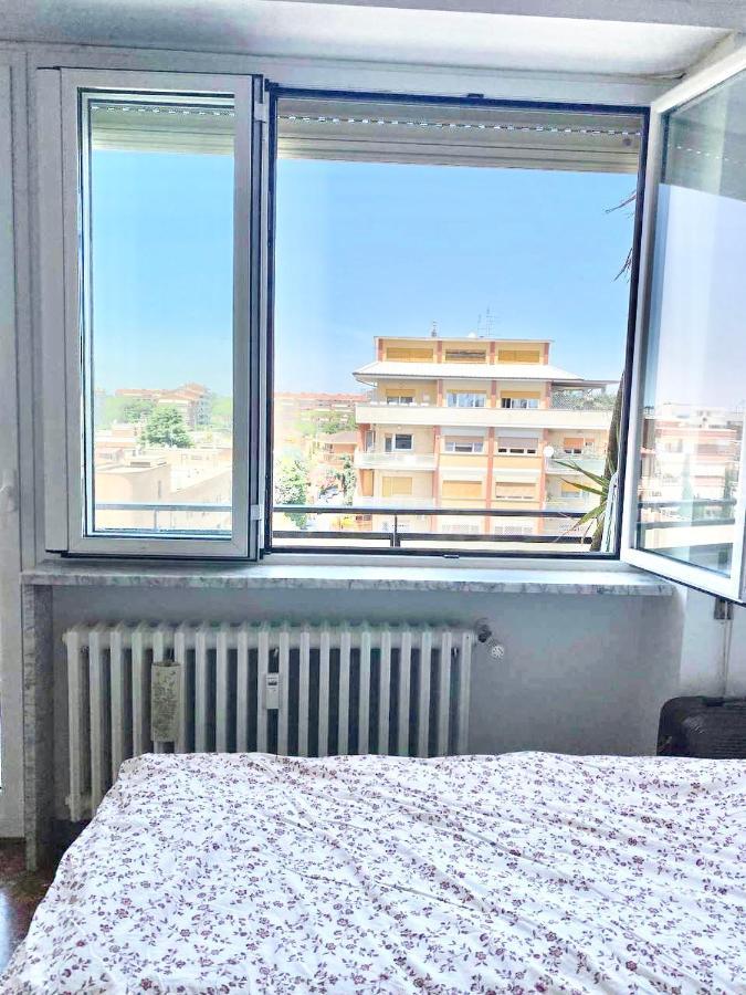 Female Dormitory For Only Female Bed & Breakfast โรม ภายนอก รูปภาพ
