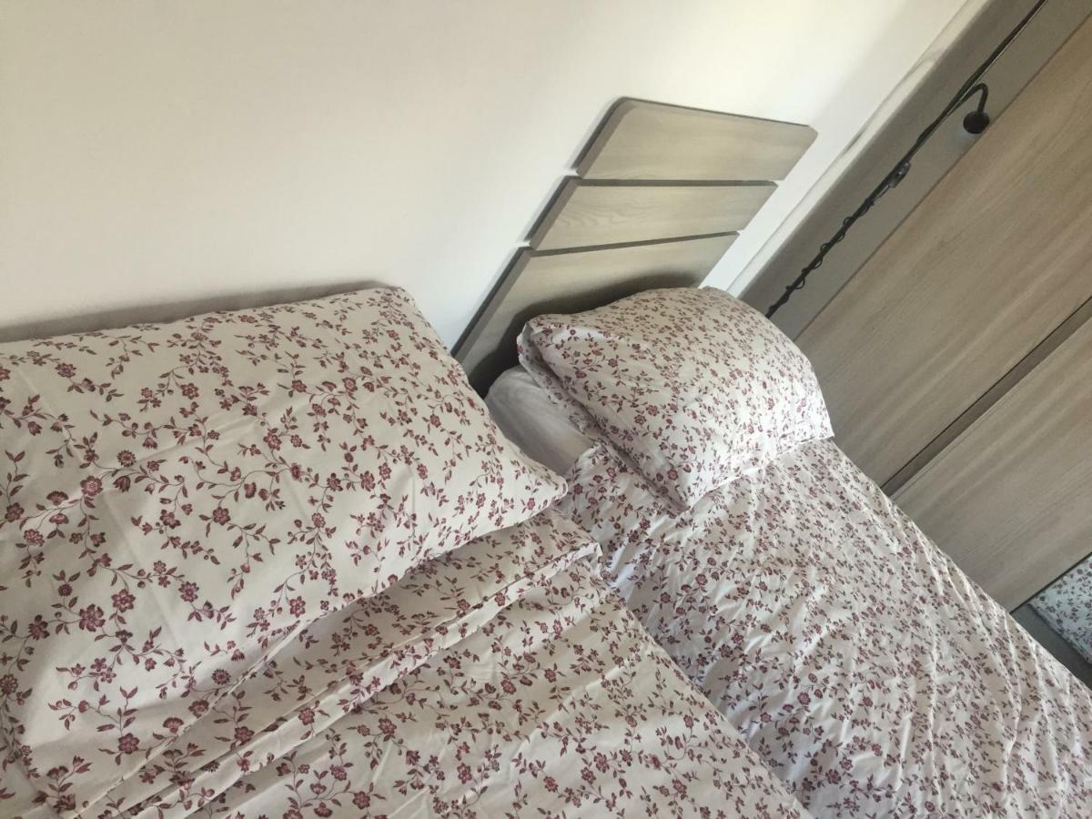 Female Dormitory For Only Female Bed & Breakfast โรม ภายนอก รูปภาพ